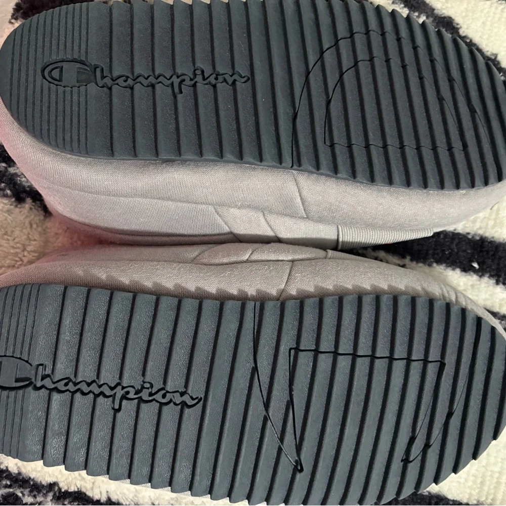 Champion Gray Slippers with Red Accents - Picture 2 of 2